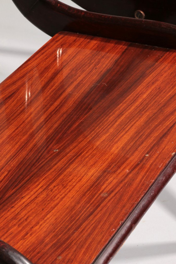 Image 1 of Mid Century Italiaanse set bijzettafels Toegeschreven aan Ico Parisi