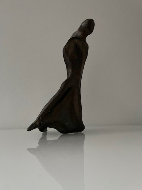 Image 1 of Expressive sculpture figure in the wind - futuristic
