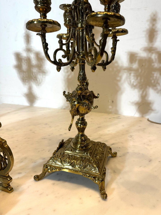 Juego de reloj de sobremesa de cobre de estilo antiguo con dos candelabros – Relojes (photo 6 of 8)