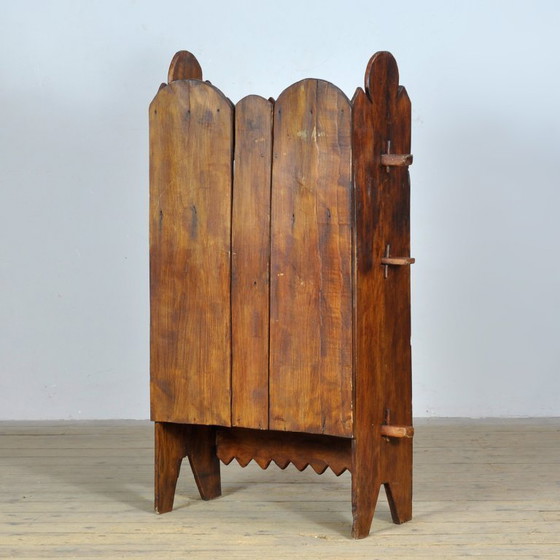 Image 1 of Mueble Wabi Sabi de haya, hacia 1800