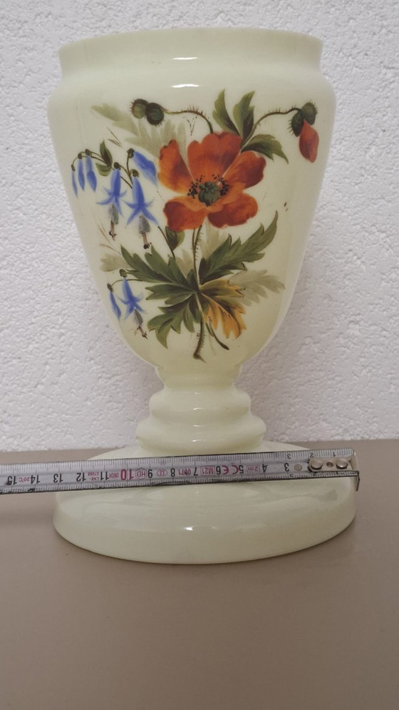 Image 1 of Vase bohème antique Harrach - Uranium, verre
