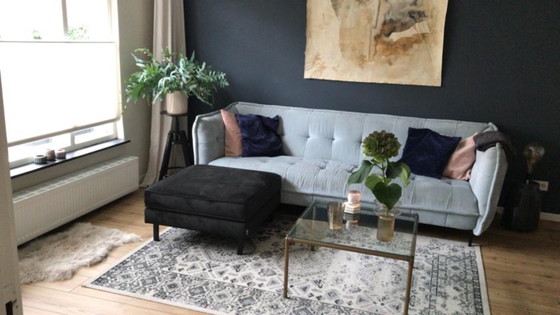 Image 1 of Stilvolles 3,5-Sitzer-Sofa für den Lifestyle-Bereich zu verkaufen