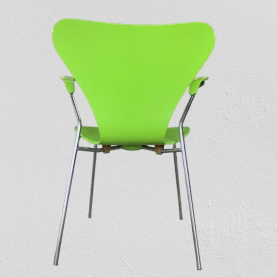 Image 1 of Series 7 3207 Armchairs By Arne Jacobsen For Fritz Hansen