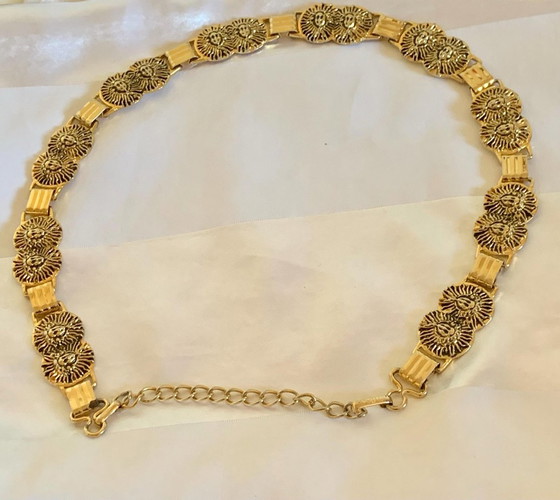 Ceinture Vintage GUCCI à Médaillon « Sunface » – Pièce de Collection Baroque des Années 1970/80 – – Cadeaux (photo 4 of 7)