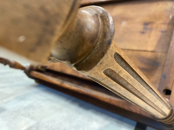 Image 1 of Escritorio con 1 cajón en madera maciza de roble con patas torneadas y talladas, 89x62cm