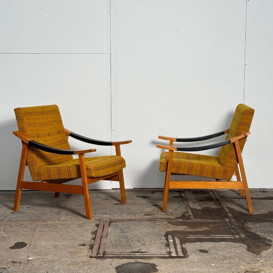 Image 1 of Coppia di poltrone con pouf di László Heczendorfer, anni '60 — Design ungherese