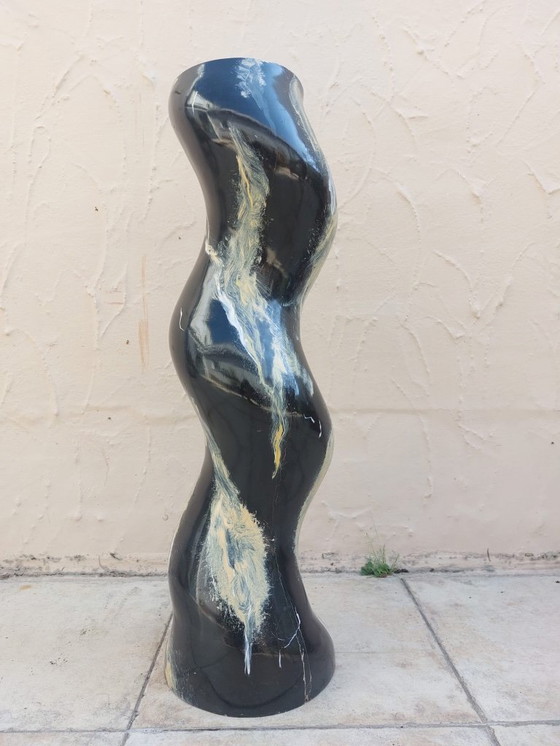 Image 1 of pied de stalle marble effect