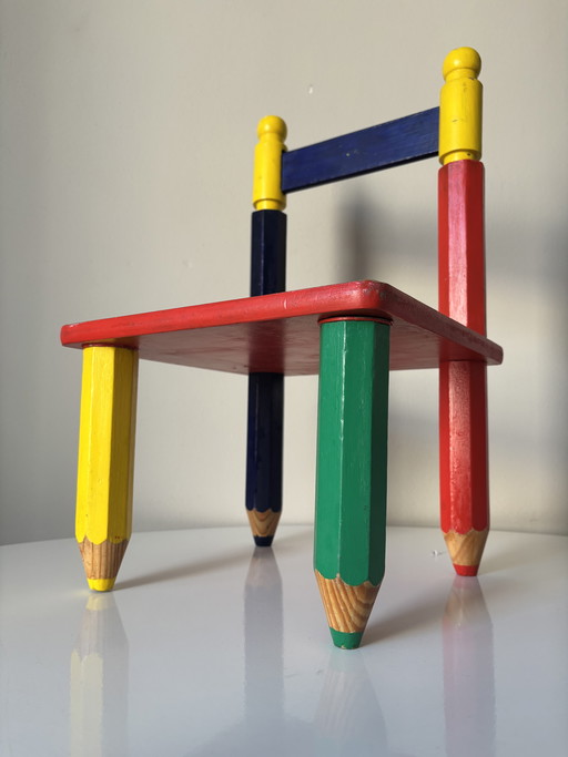 Pierre Sala Hochstuhl im Memphis-Stil