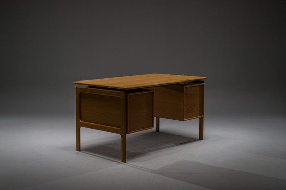 Image 1 of Freistehender Eichenschreibtisch von GV Møbler, Mid Century, 1970er Jahre