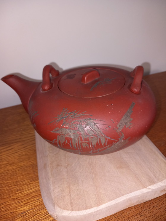 Image 1 of Tetera coleccionable de Yixing (Zisha) - Arcilla roja - Caligrafía grabada a mano - 20 cm