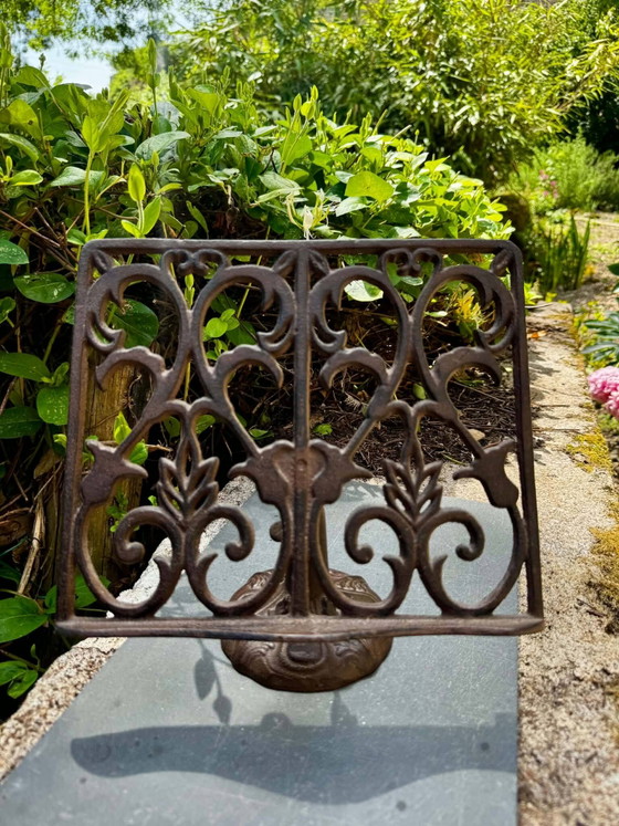 Art Nouveau wrought iron magazine rack lectern (photo 4 of 9)