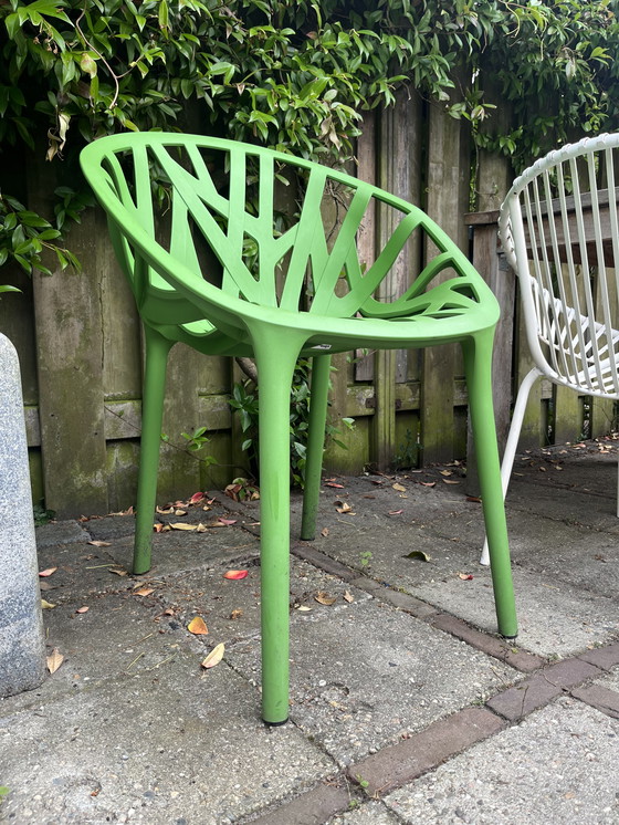 Image 1 of 2x Vitra Vegetal stoel door Bouroullec