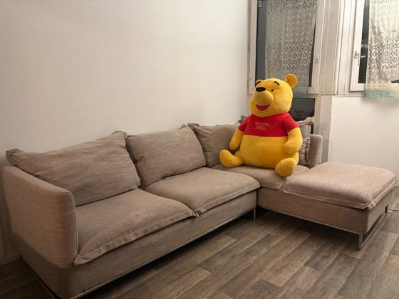 Image 1 of Divano angolare con chaise longue in tessuto beige