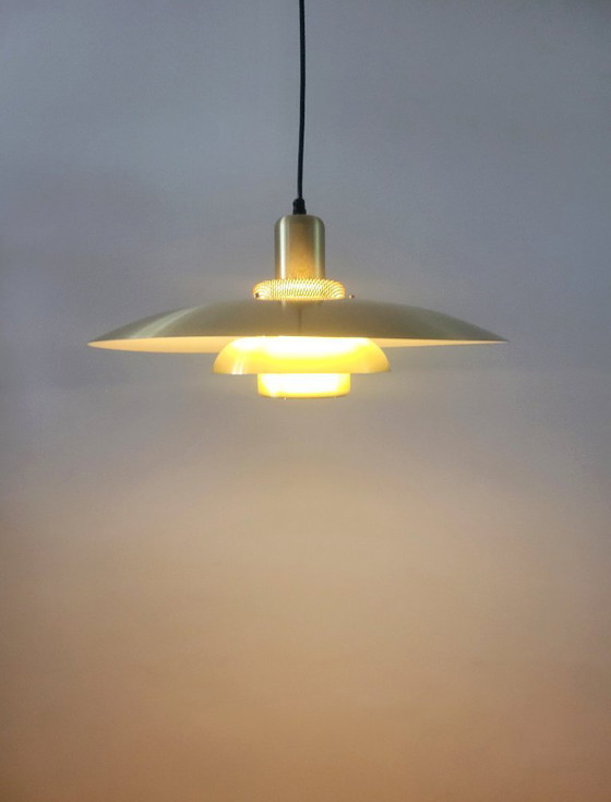 Image 1 of Vintage Deense schalenlamp van Lyskaer Belysning in messing kleur