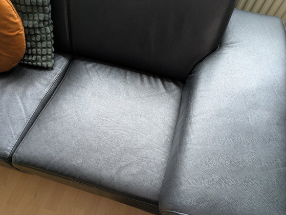 Divano in pelle nera con accessori – Divani, Leather, Textile (photo 4 of 5)