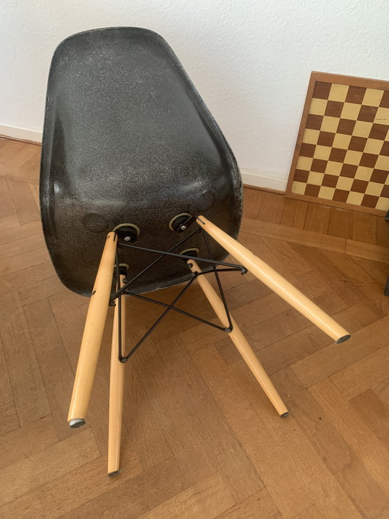 Image 1 of Vintage Eames Fiberglass DSR