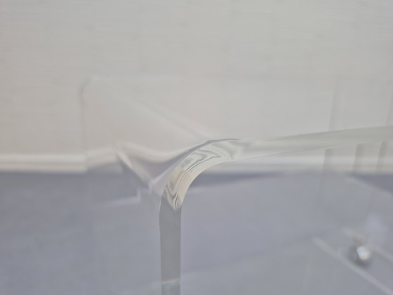 Image 1 of Carrello in plexiglas. Mobile audio/tavolino da caffè vintage in acrilico.