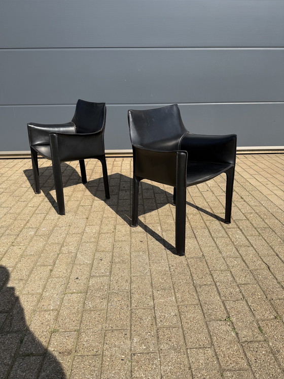 Image 1 of 2x Cassina Cab 413 Mario Bellini met armleuningn in zwart Tuig leder