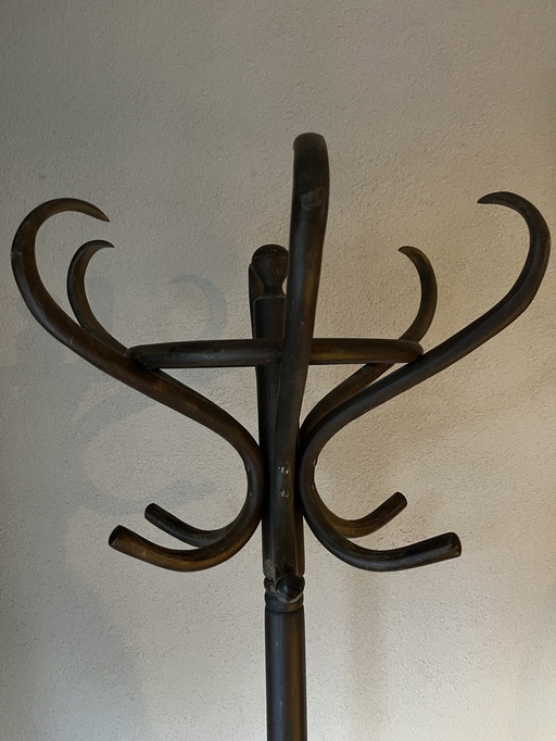 Vintage classic robust and elegant wooden coat rack - Thonet style