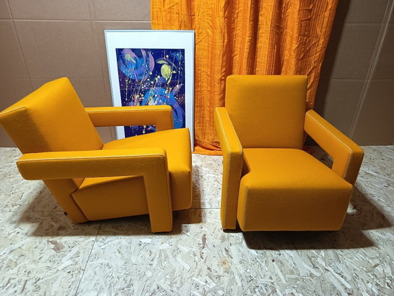 Image 1 of CASSINA Paire de fauteuils Utrecht 637 NEUF 2026 en laine KVARD Moutarde par Gerrit Rietveld