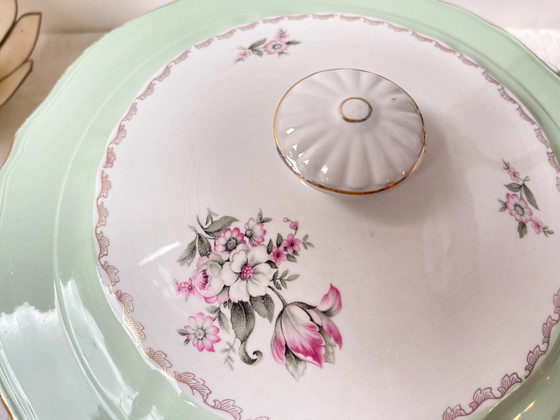 Vintage 1950s L'Amandinoise Frankrijk Astrid Model Bloemen Wit en Groen Porseleinen Soepterrine – Servies (photo 6 of 11)