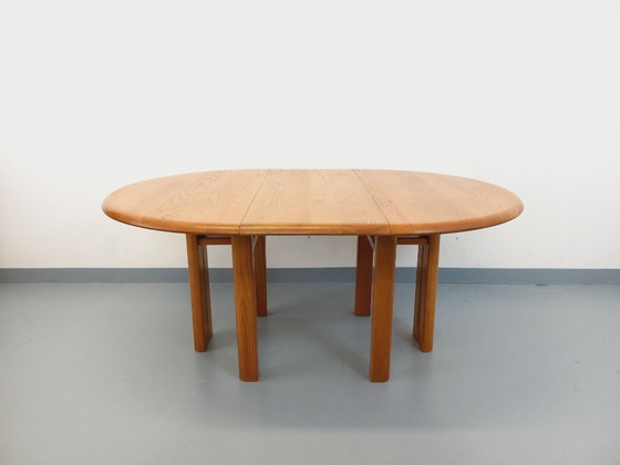 Image 1 of Vintage Seltz round dining table from the 70s/80s in solid blond elm with extensions