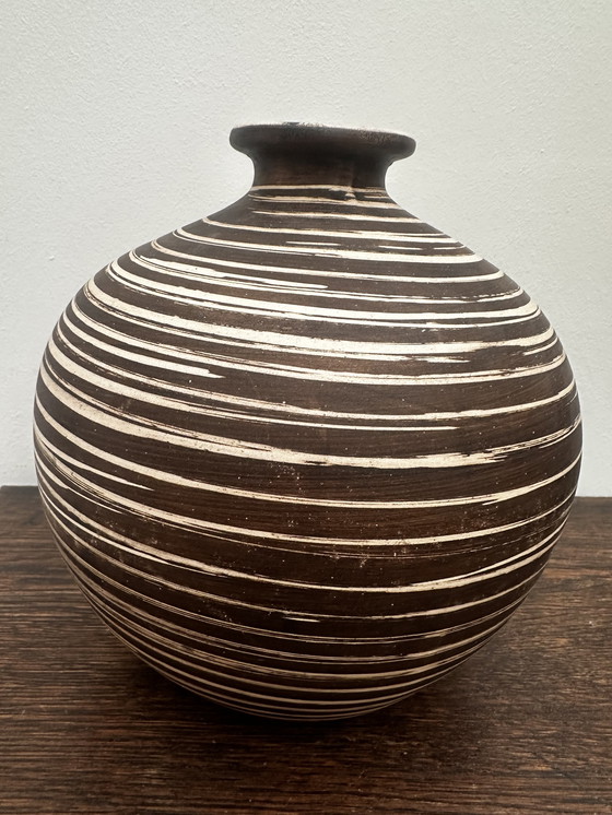 Image 1 of Vase boule vintage ethnique H 20 cm