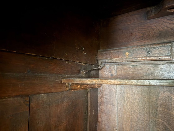 Image 1 of Oost Friese Kussenkast Eiken Gefineerd Met Palissander En Notenhout