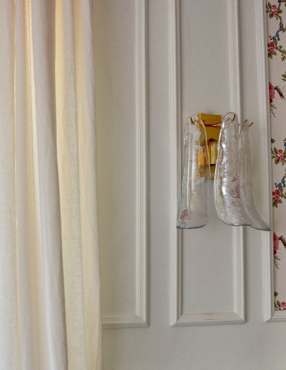 Image 1 of Applique murale en verre de Murano, lampe en forme de pétale en verre transparent irisé, applique murale en laiton italien, lumi