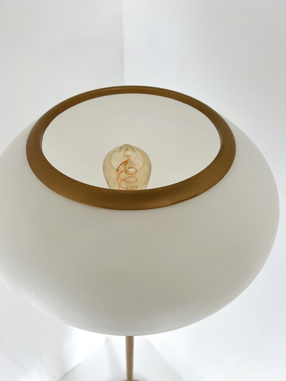 Image 1 of Stehlampe aus Milchglas, 60er Jahre