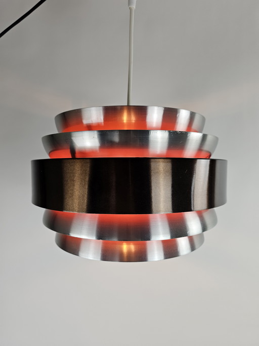Lakro pendant lamp bowls with beautiful reflection