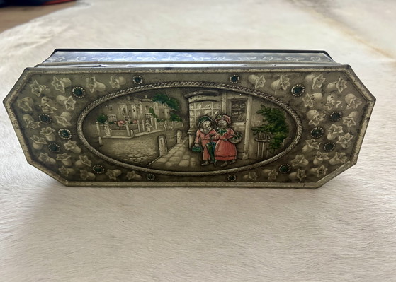 Lata de galletas CWS - Crumpsall y Cardiff, procedente de Inglaterra, ca. 1920-1930. – Objetos decorativos (photo 2 of 9)