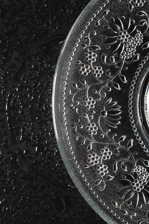 Plato de cristal Cibulak vintage: Bandeja Pavel Panek de estilo moderno de mediados de siglo