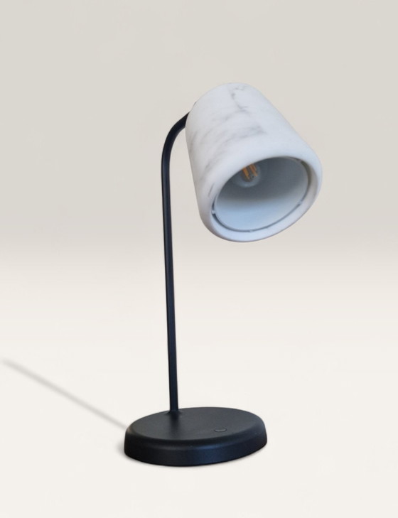 Image 1 of Lámpara Material New Works - Diseño Noergaard & Kechayas - Mármol/Acero