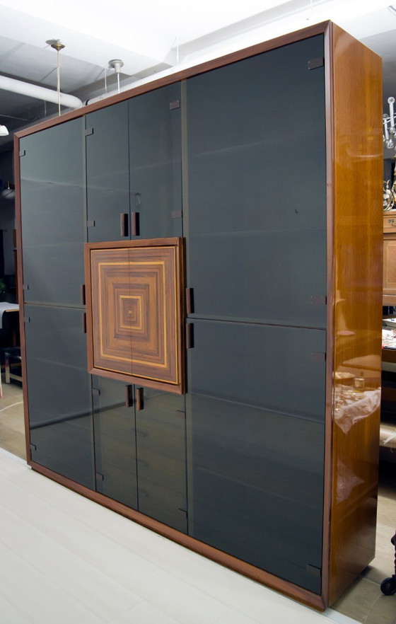 Image 1 of Raro mueble bar italiano con incrustaciones "Paganini" firmado por Luciano Frigerio, años 1975