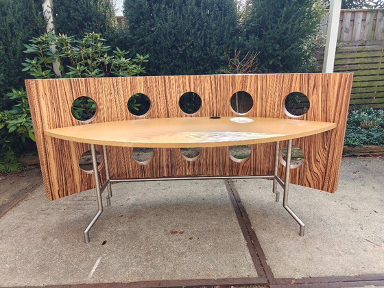 Image 1 of Escritorio de recepción de hermoso diseño moderno de madera Ovaaeen con base de acero inoxidable