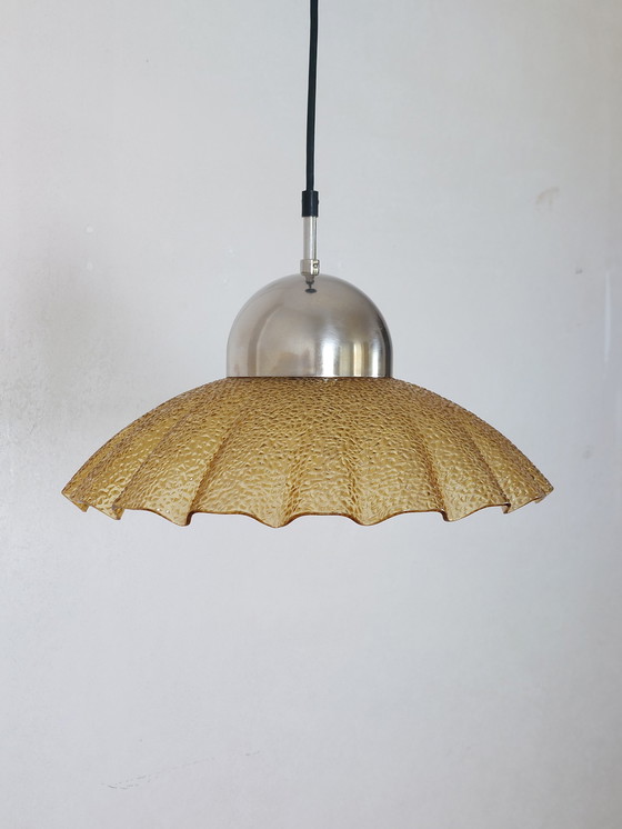 Image 1 of Lampada a sospensione vintage in vetro pressato, anni '80, in metallo