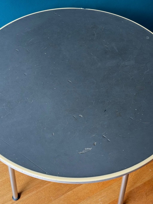 Gispen 501 table
