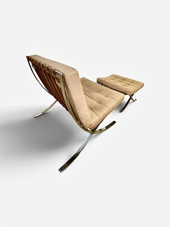 Armchair “Barcelona” Ludwig Mies Van der Rohe, Italian edition 1970s, Leather, Chrome, Beige (photo 5 of 7)
