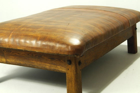 Image 1 of Tavolo da ginnastica in pelle vintage XXL / Daybed
