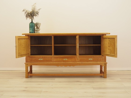 Credenza in rovere di Henning Kjærnulf, design danese moderno degli anni '60 – Credenze, Wood (photo 3 of 17)