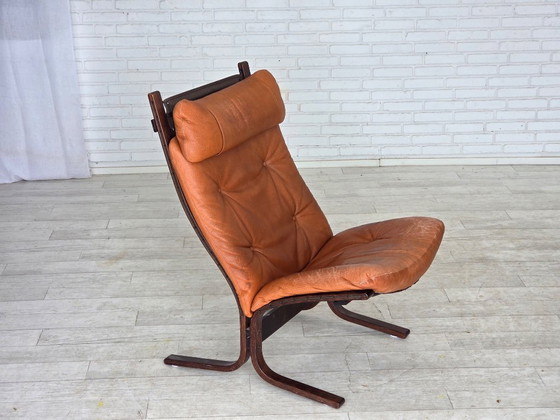 Image 1 of Années 1970, design norvégien d'Ingmar Relling, fauteuil lounge, modèle « Siesta ».