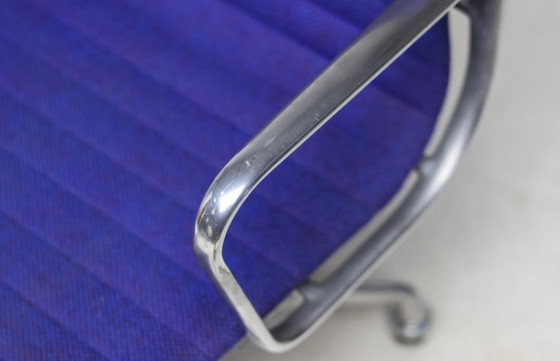 Image 1 of Herman Miller IBM EA117 (EA335 US)