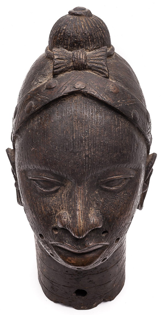 Image 1 of Bronzen kop