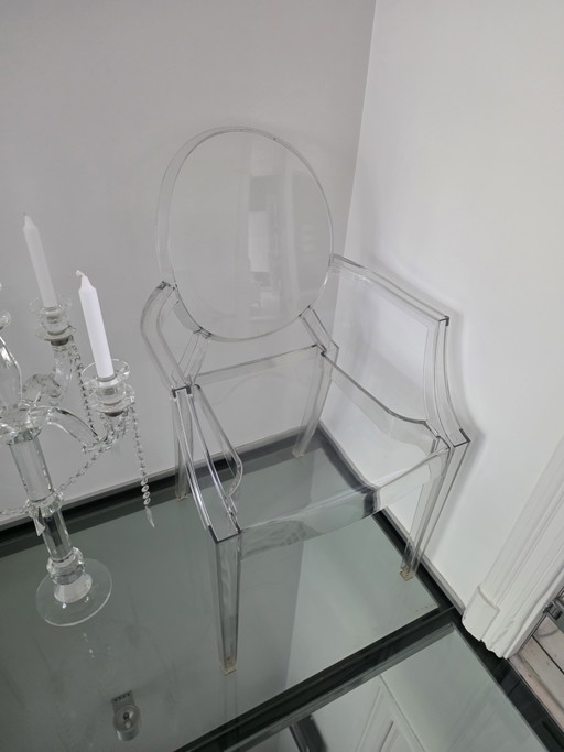 2 chaises Kartell