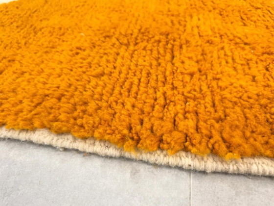 Image 1 of Tapis en laine fait main – coloris personaliseerbaar 250cmx150cm