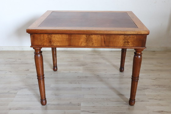 Image 1 of Antiker Schreibtisch in Nussbaum, Italien Mitte 19.