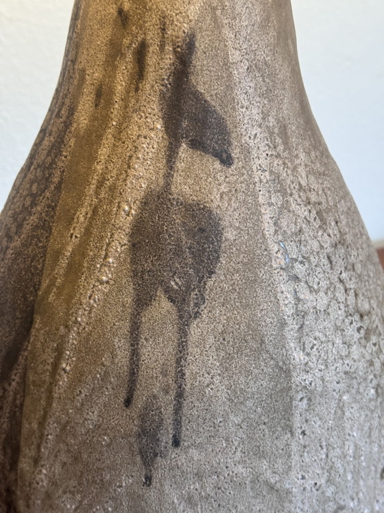 Vintage Brutalist Ceramic Table Lamp (photo 11 of 13)