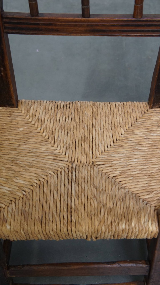 Image 1 of 2 x Antiker spanischer Stuhl mit Korbsitz