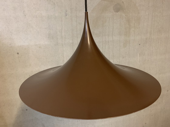 Image 1 of Lampada a sospensione Semi originale di Fog & Mørup in un marrone brillante e fresco.